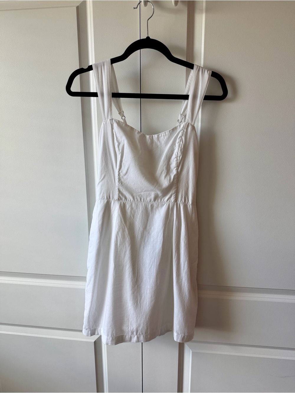 Abercrombie & Fitch Women’s White Dress